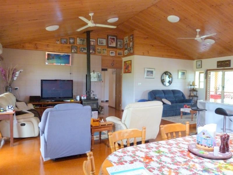 102 Hill Sixty Road, El Arish QLD 4855