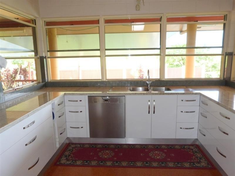 102 Hill Sixty Road, El Arish QLD 4855