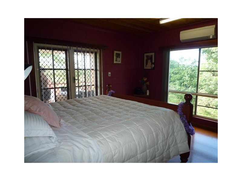 102 Hill Sixty Road, El Arish QLD 4855