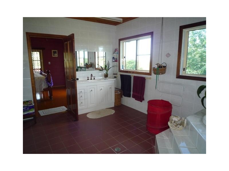 102 Hill Sixty Road, El Arish QLD 4855