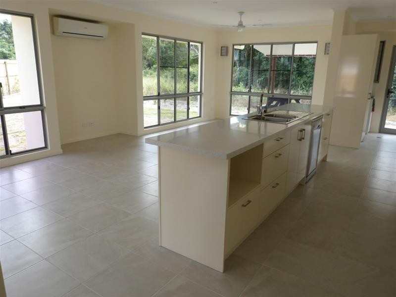 1/21 Shore Street, Wongaling Beach QLD 4852