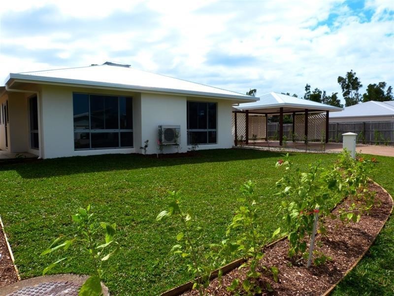1/21 Shore Street, Wongaling Beach QLD 4852