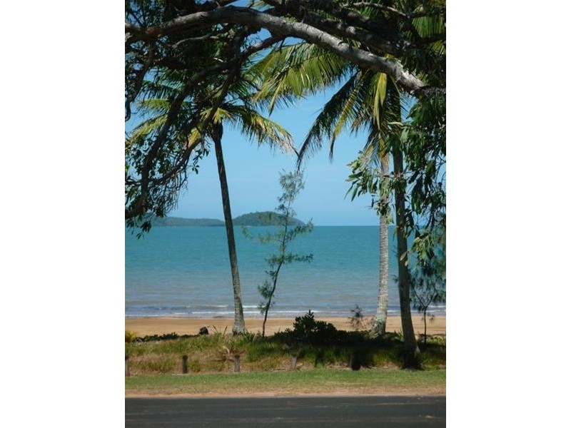 South Mission Beach QLD 4852