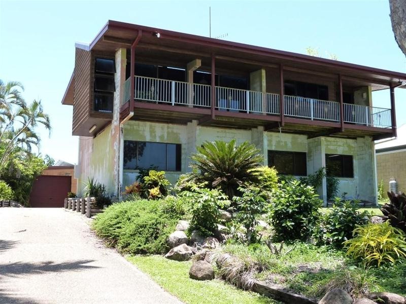 78 Kennedy Esplanade, South Mission Beach QLD 4852