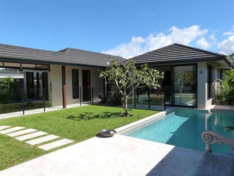 23 Rise Crescent, Mission Beach QLD 4852