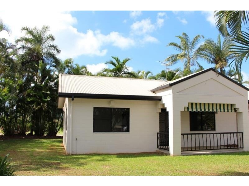 32 Seaview Street, Mission Beach QLD 4852
