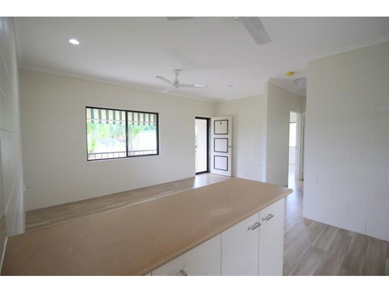 32 Seaview Street, Mission Beach QLD 4852