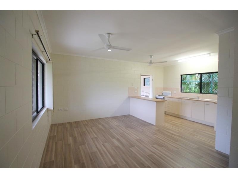 32 Seaview Street, Mission Beach QLD 4852