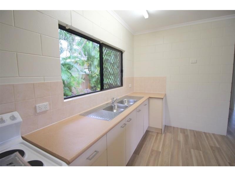 32 Seaview Street, Mission Beach QLD 4852