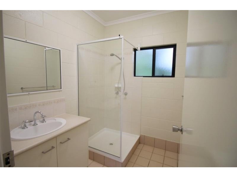 32 Seaview Street, Mission Beach QLD 4852