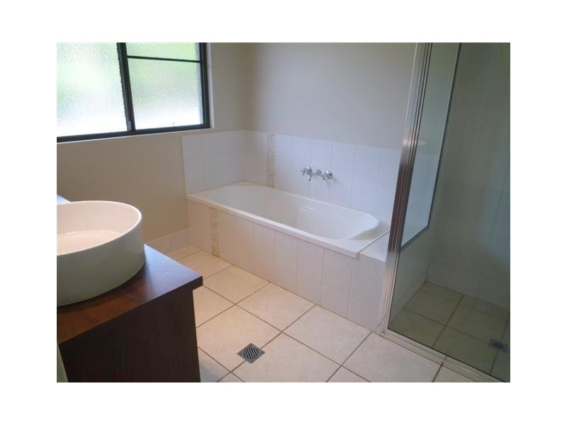 8 Stuart Drive, Feluga QLD 4854