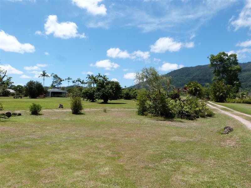 339 Tully Mission Beach Road, Merryburn QLD 4854