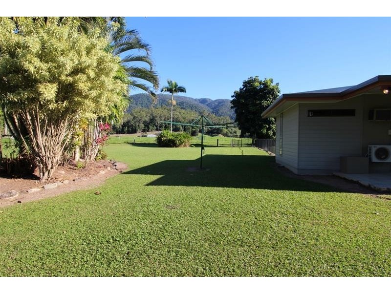 17 Lloyd Bell Road, Merryburn QLD 4854