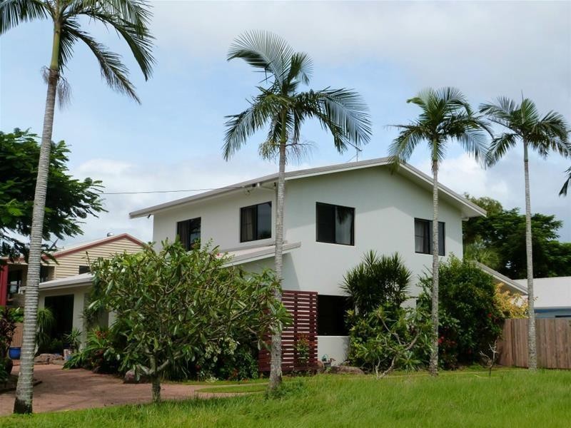 36 Wall Street, South Mission Beach QLD 4852