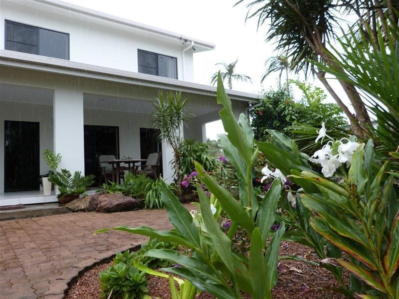 36 Wall Street, South Mission Beach QLD 4852