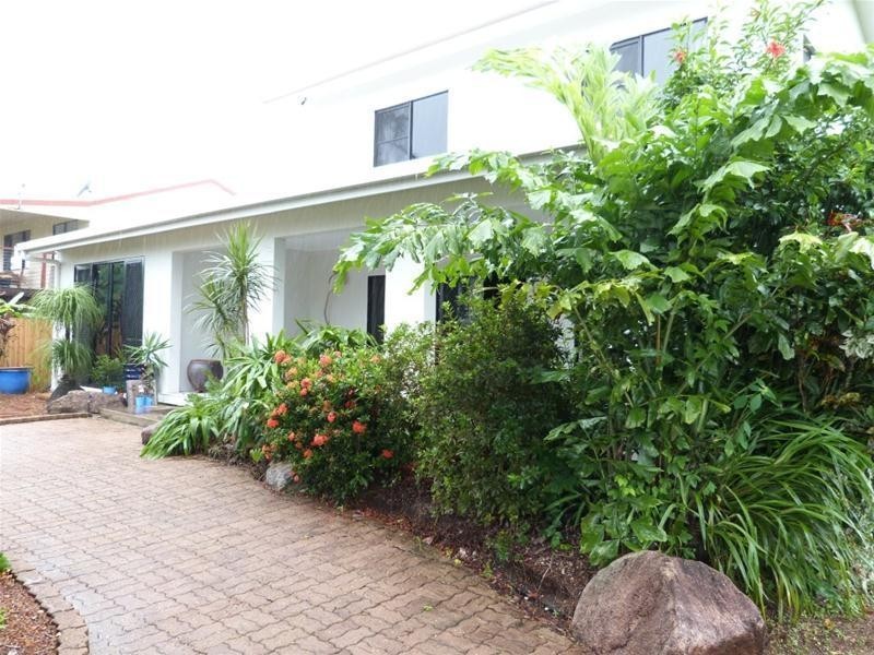 36 Wall Street, South Mission Beach QLD 4852