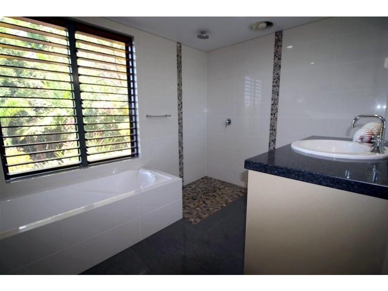 11/73 Explorers Drive, South Mission Beach QLD 4852