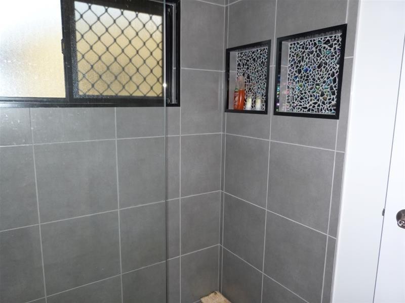 9 Glasgow Street, El Arish QLD 4855