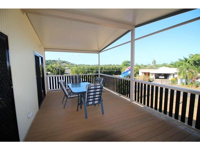 4 Riverside Terrace, South Mission Beach QLD 4852