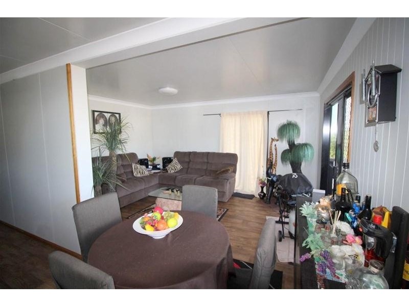 4 Riverside Terrace, South Mission Beach QLD 4852