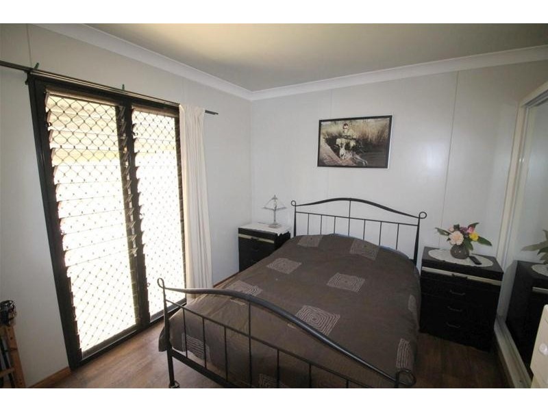 4 Riverside Terrace, South Mission Beach QLD 4852