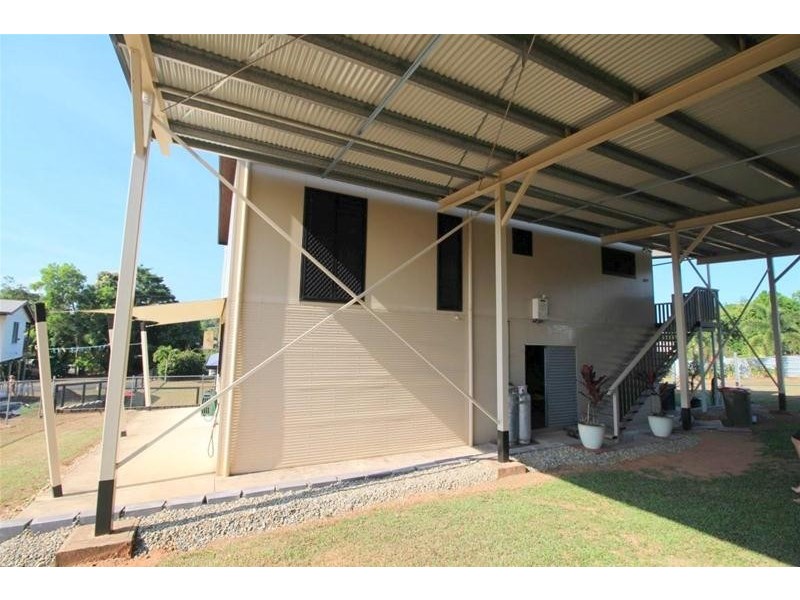 4 Riverside Terrace, South Mission Beach QLD 4852