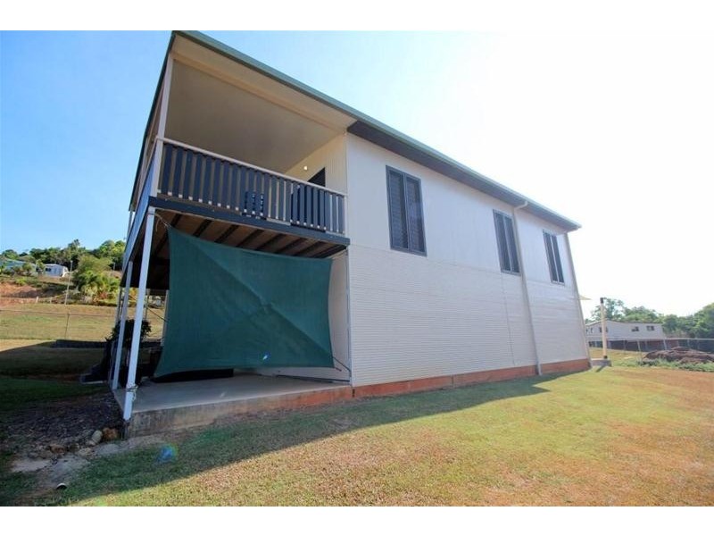 4 Riverside Terrace, South Mission Beach QLD 4852