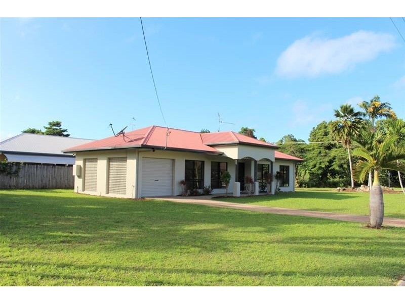 8 Casuarina Crescent, Mission Beach QLD 4852