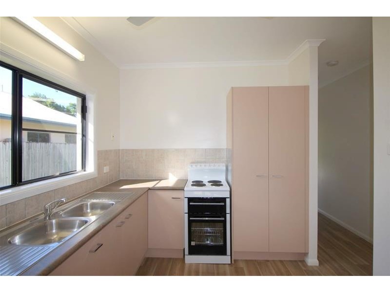 8 Casuarina Crescent, Mission Beach QLD 4852