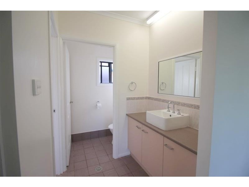 8 Casuarina Crescent, Mission Beach QLD 4852