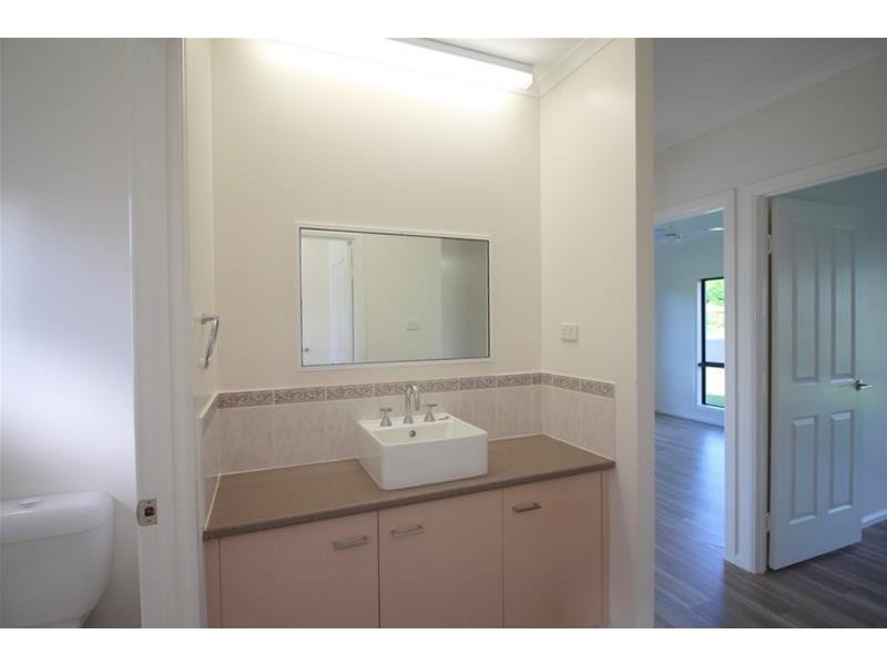 8 Casuarina Crescent, Mission Beach QLD 4852