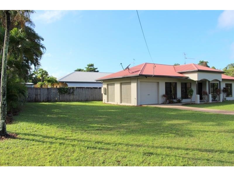 8 Casuarina Crescent, Mission Beach QLD 4852
