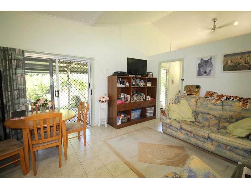 37 Paradise Palm Drive, Tully Heads QLD 4854