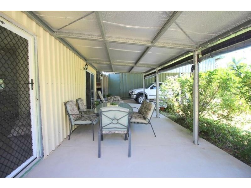 37 Paradise Palm Drive, Tully Heads QLD 4854