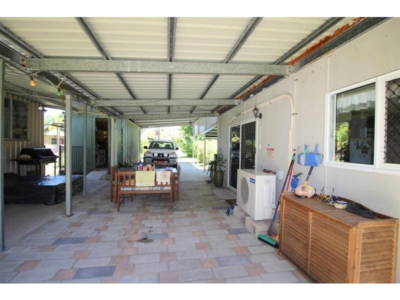 37 Paradise Palm Drive, Tully Heads QLD 4854