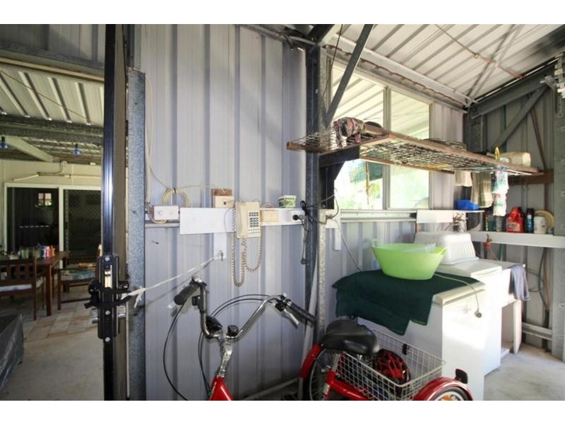 37 Paradise Palm Drive, Tully Heads QLD 4854