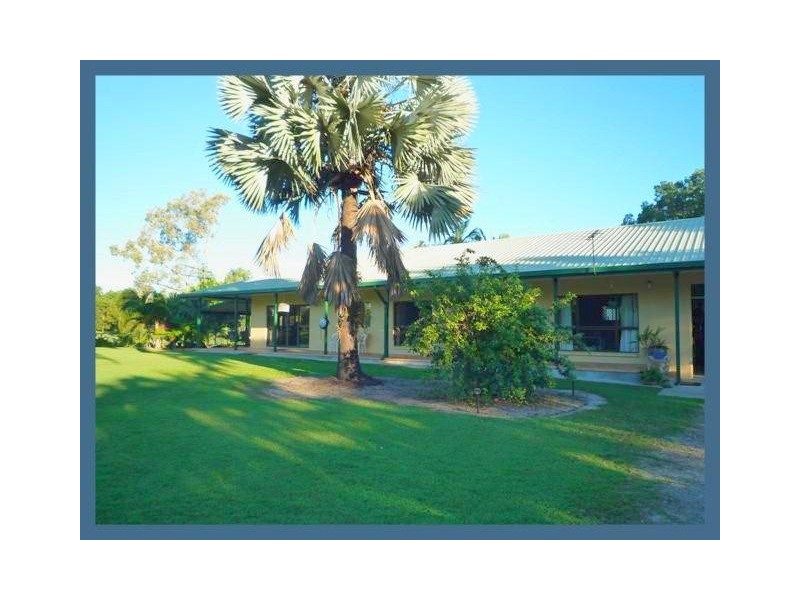 23 Vipiana Drive, Tully Heads QLD 4854