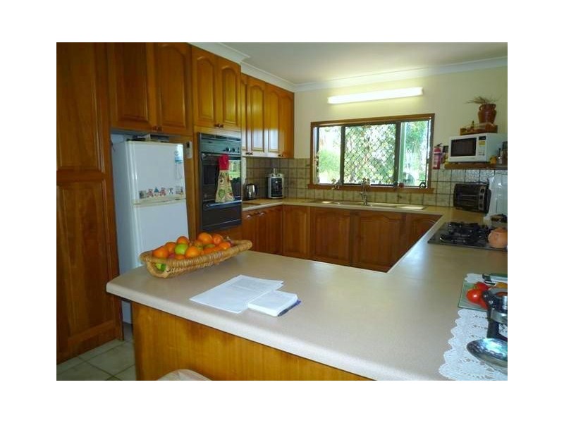 23 Vipiana Drive, Tully Heads QLD 4854
