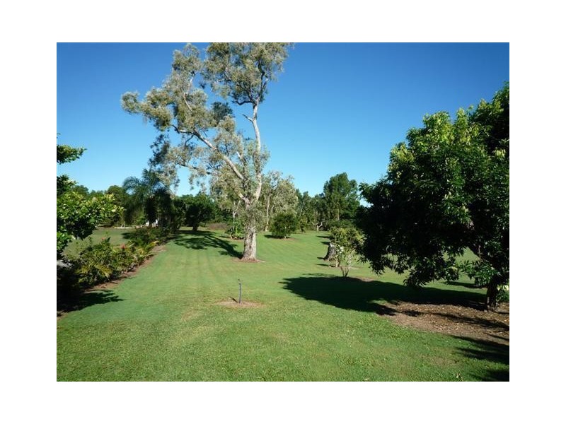 23 Vipiana Drive, Tully Heads QLD 4854