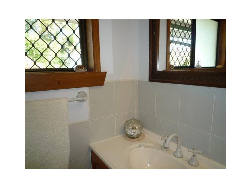 23 Vipiana Drive, Tully Heads QLD 4854