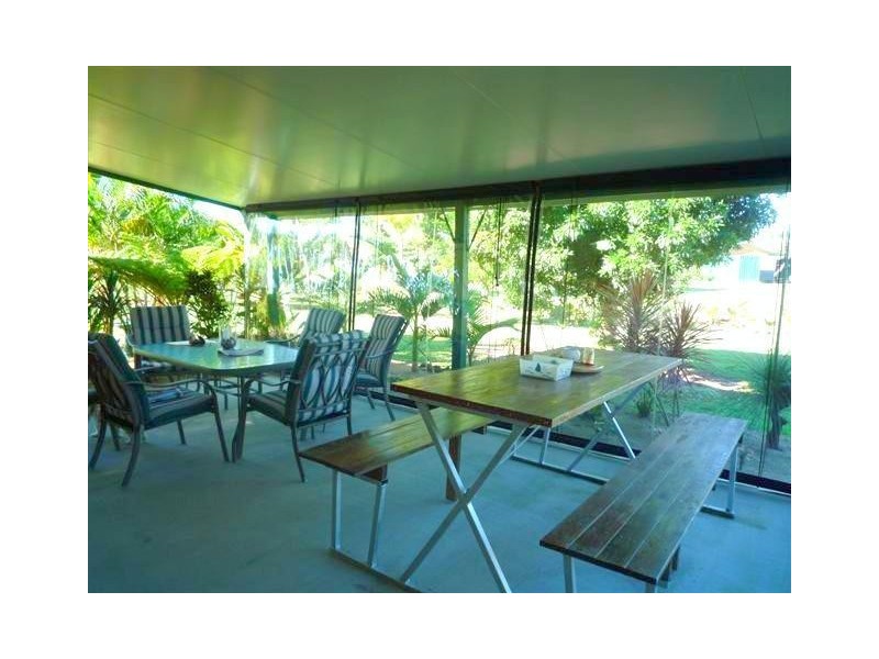 23 Vipiana Drive, Tully Heads QLD 4854