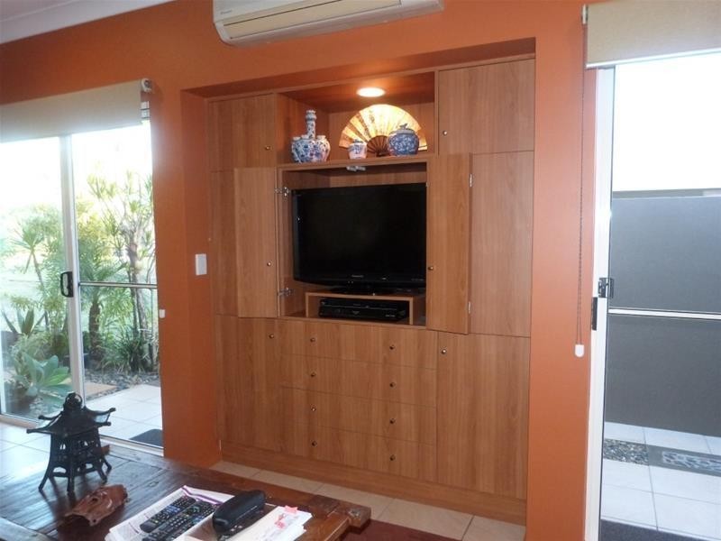 6 McNamara Street, Wongaling Beach QLD 4852