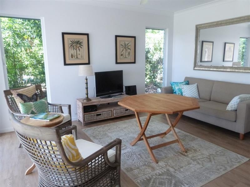 1/24 Southward Street, Mission Beach QLD 4852