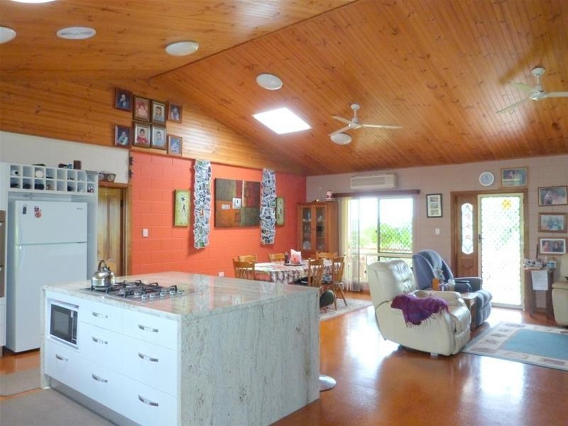 102 Hill Sixty Road, El Arish QLD 4855