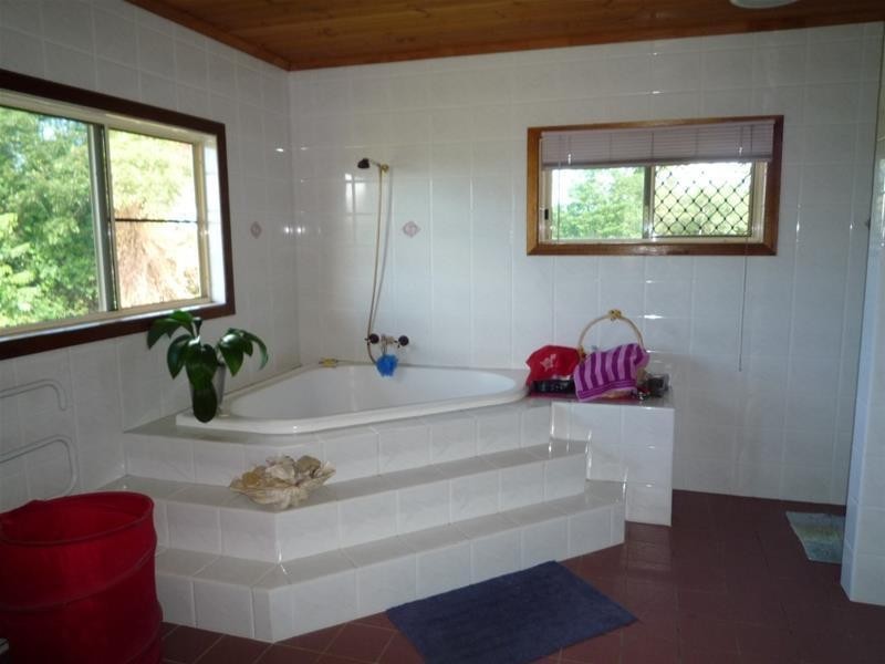 102 Hill Sixty Road, El Arish QLD 4855