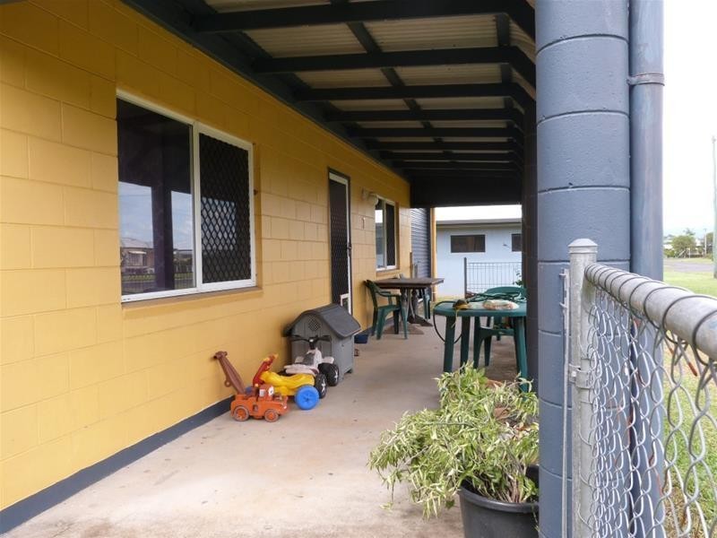 7 Glasgow Street, El Arish QLD 4855