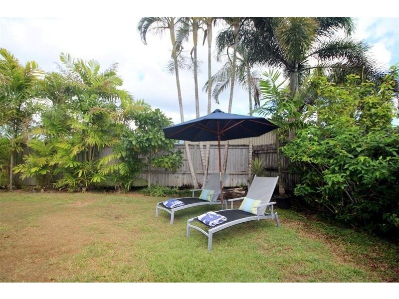 10 Conch Street, Mission Beach QLD 4852