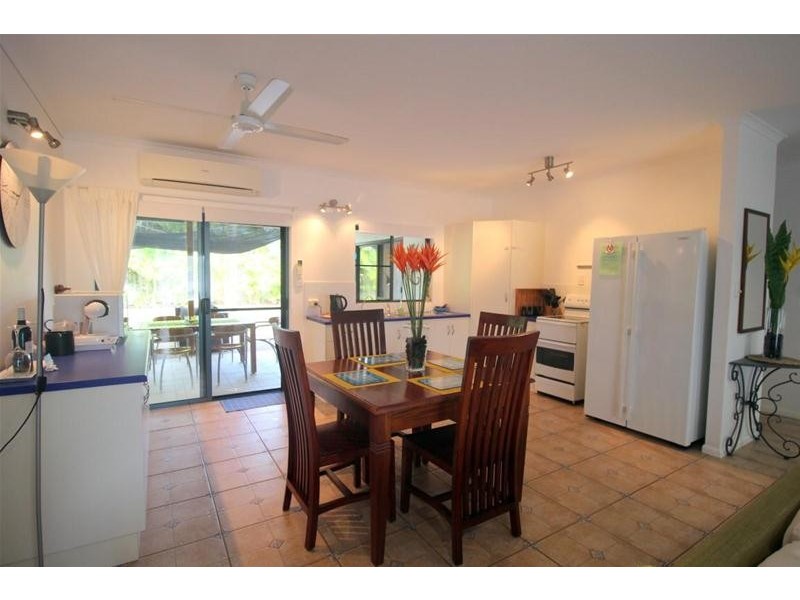 10 Conch Street, Mission Beach QLD 4852