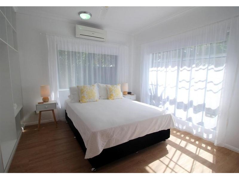 10 Conch Street, Mission Beach QLD 4852