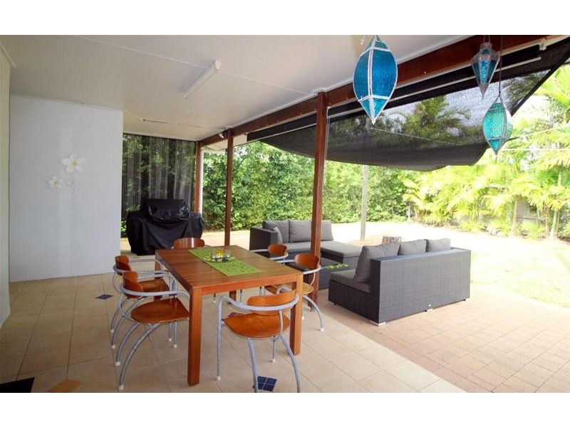 10 Conch Street, Mission Beach QLD 4852